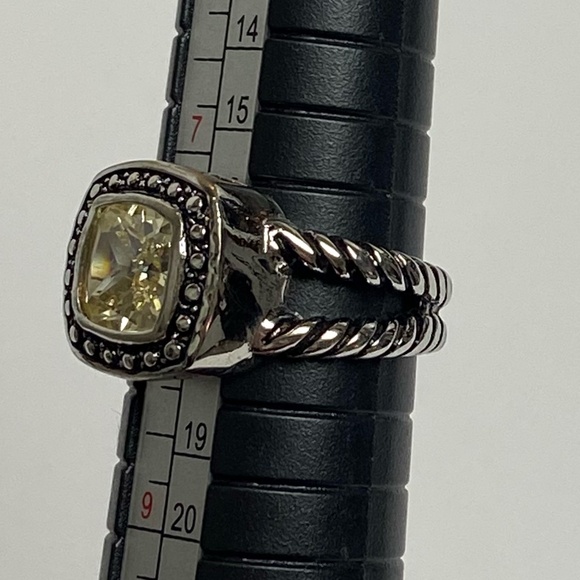 Silpada Sterling Silver with off white yellow center stone ring Size 8 - Picture 7 of 8